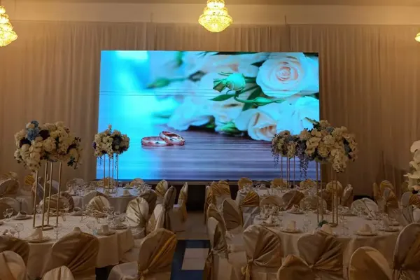 P3.91 LED Screen